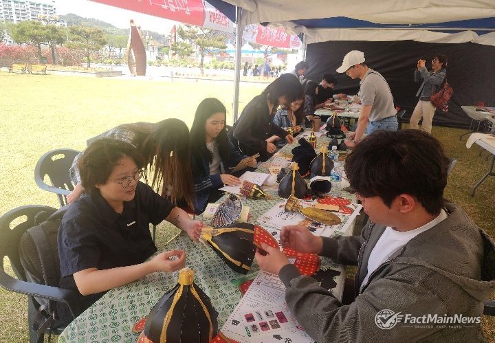 의병박물관 홍의장군 축제 전시 체험 운영