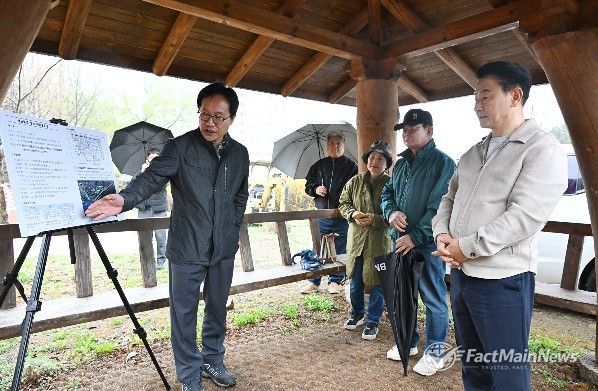의정부시는 4월 10일 부용터널 및 장암 파크골프장 일대를 방문해 조성 현황과 보행환경 개선 사항을 점검하고 있다.